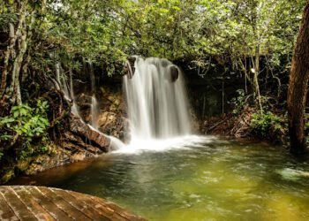 Crystal Waterfall MT